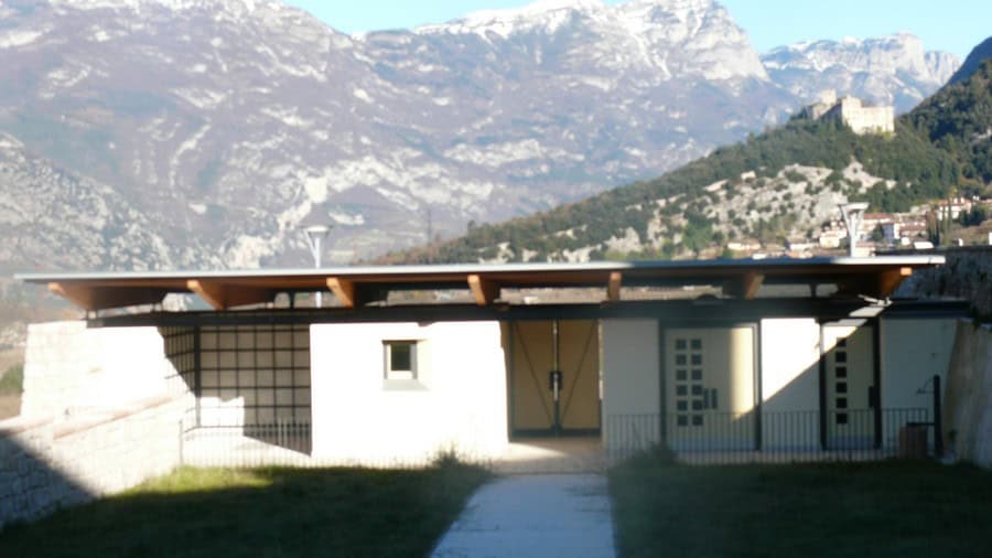 Costruzioni Dallapè Srl realizzano strutture moderne nel Cimitero di Lasino.