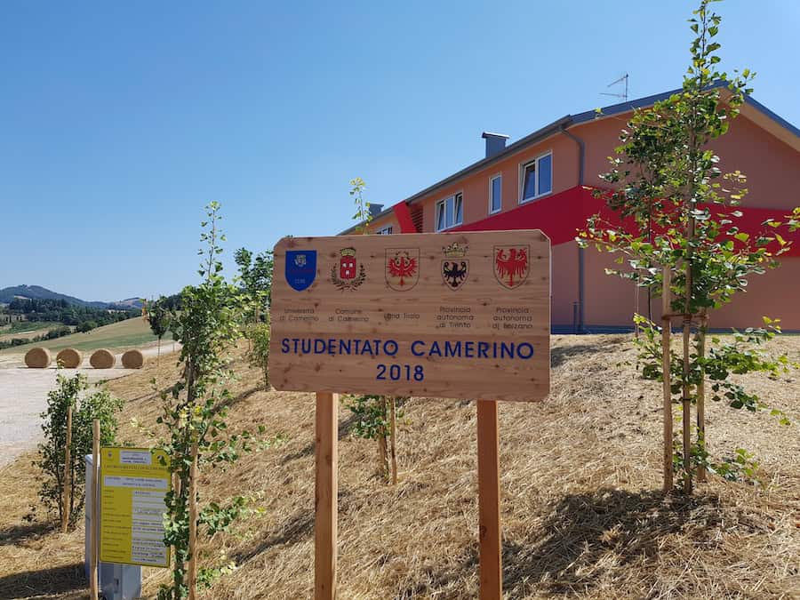 Segnale di benvenuto per Studentato UNICAM Camerino 2018.