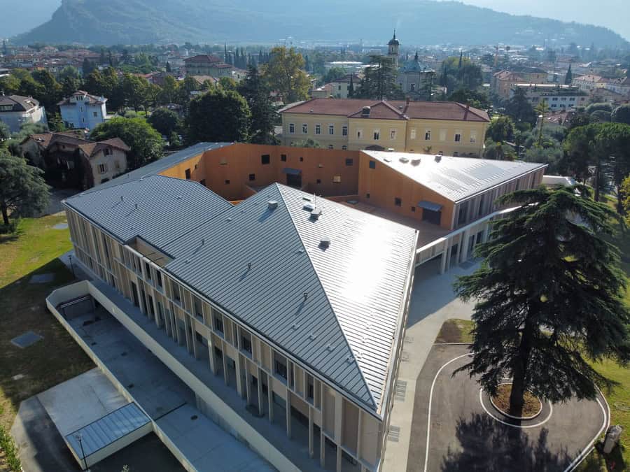 Costruzioni Dallapè Srl edificio moderno a Riva del Garda.