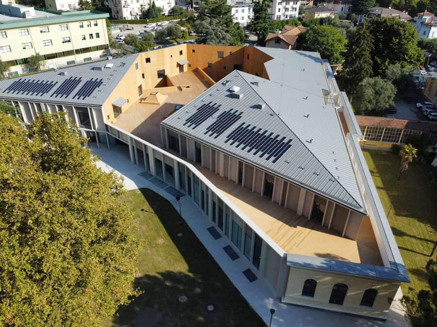 Costruzioni Dallapè Srl edificio innovativo a Riva del Garda.