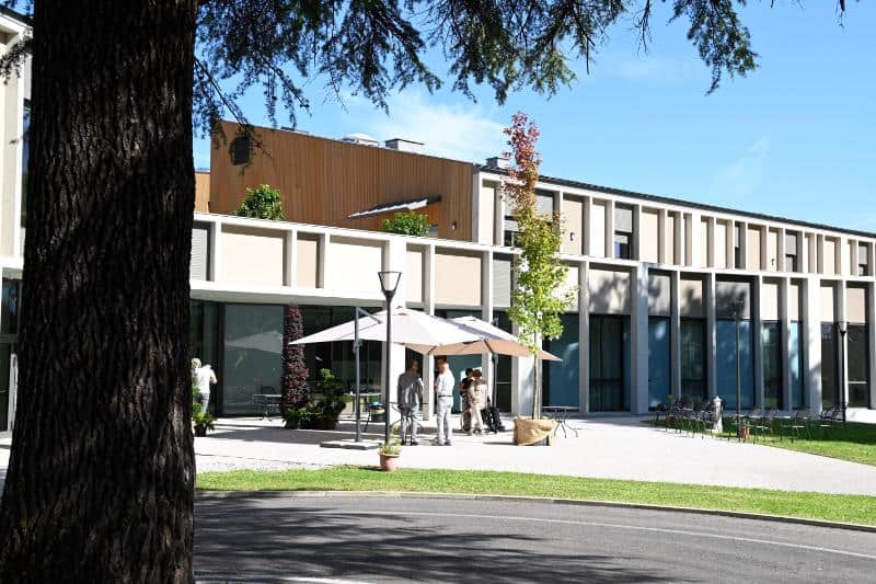Costruzioni Dallapè Srl edificio moderno a Riva del Garda.