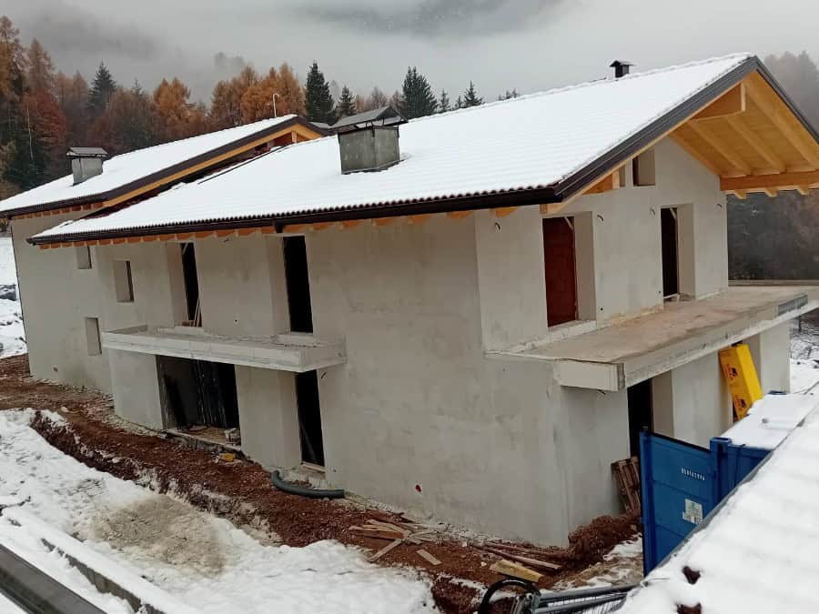 Costruzione di una nuova residenza privata a Drena in fase di completamento.