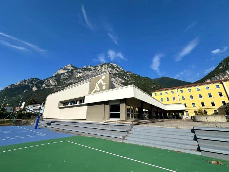 Costruzioni Dallapè Srl realizza la riqualificazione della palestra dell'Istituto G. Floriani a Riva.