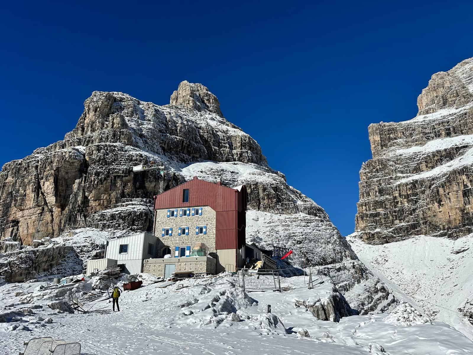 Ristrutturazione Rifugio Pedrotti alla Tosa